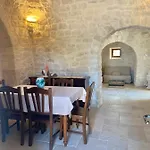 Semesterbostad I Trulli Del Vagabondo - Complex Of Trulli With Private Pool