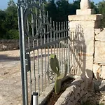 Semesterbostad I Trulli Del Vagabondo - Complex Of Trulli With Private Pool *