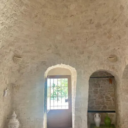 I Trulli Del Vagabondo - Complex Of Trulli With Private Pool Alberobello